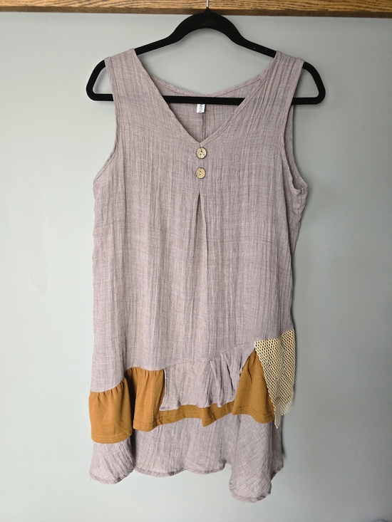 MISSLOOK Dresses & Skirts - MISSLOOK Lightweight Mixed Media Layered Ruffle Sleeveless Tunic Dress.